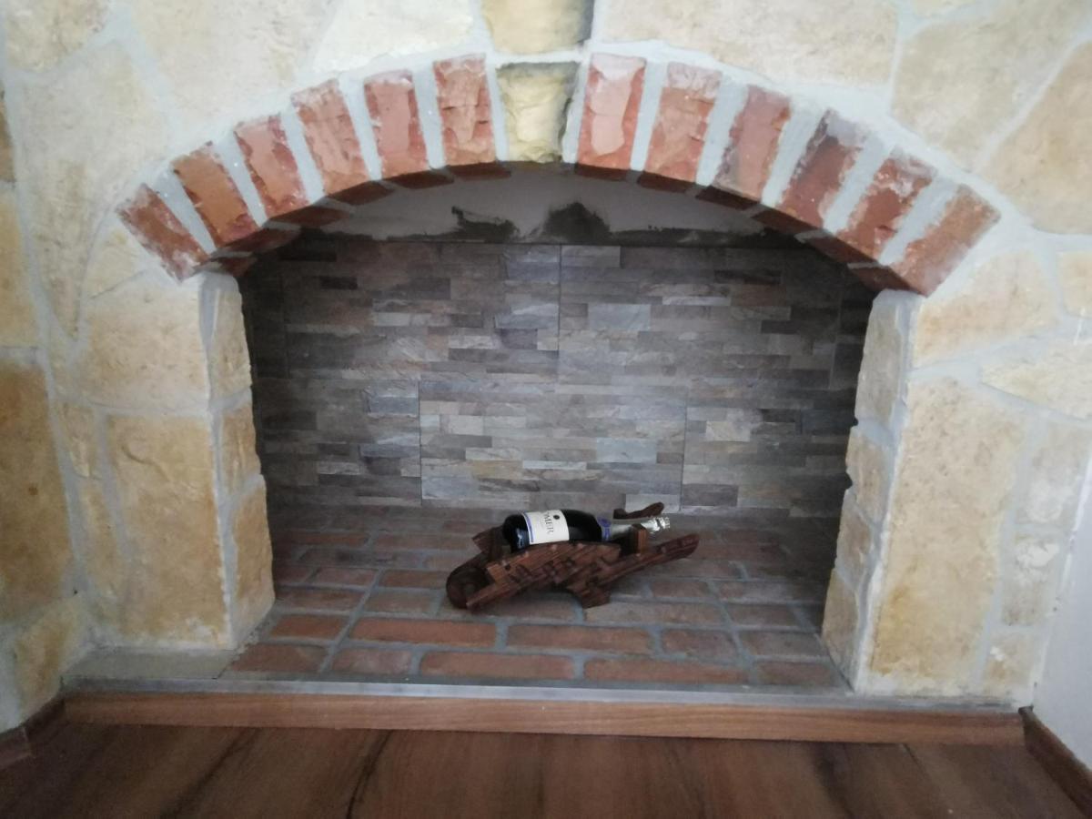 Loft Apartment Пула Екстер'єр фото