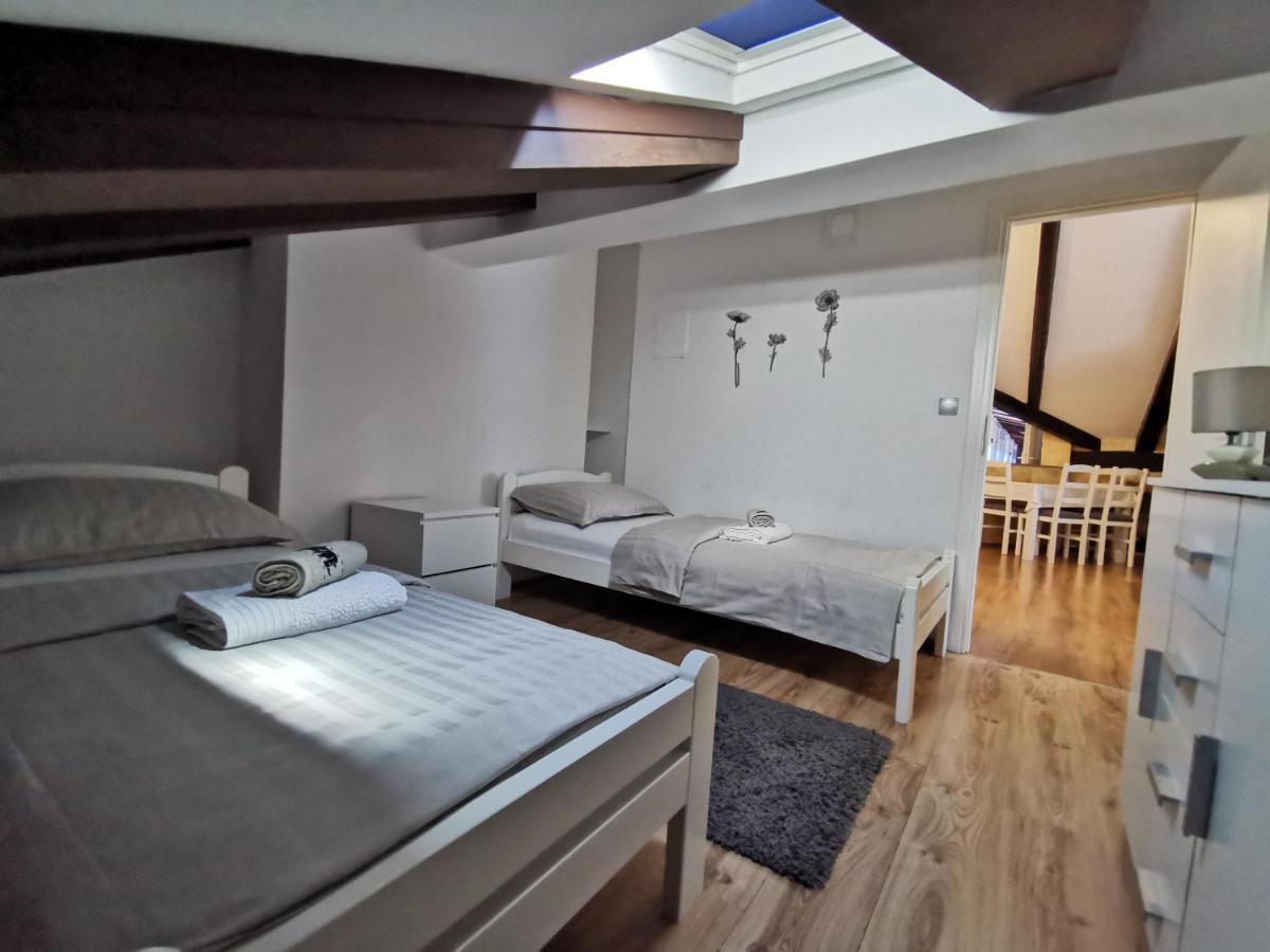 Loft Apartment Пула Екстер'єр фото