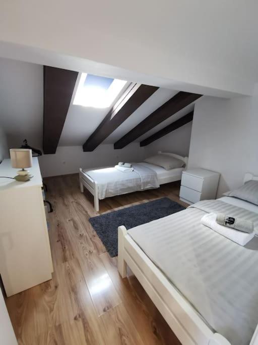Loft Apartment Пула Екстер'єр фото