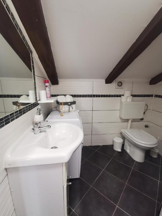 Loft Apartment Пула Екстер'єр фото